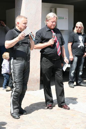 Rollin' Toys-Biker helfen Kindern-Tour 2011